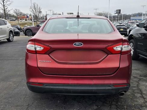 Used 2013 Ford Fusion S image 2