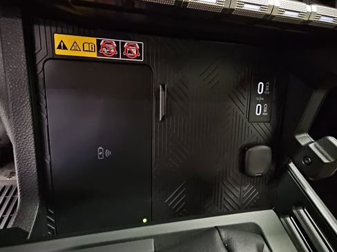 Used 2025 Toyota 4Runner Limited image 20