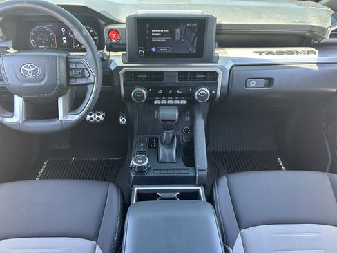 Used 2025 Toyota Tacoma TRD Sport AWD/4WD image 14