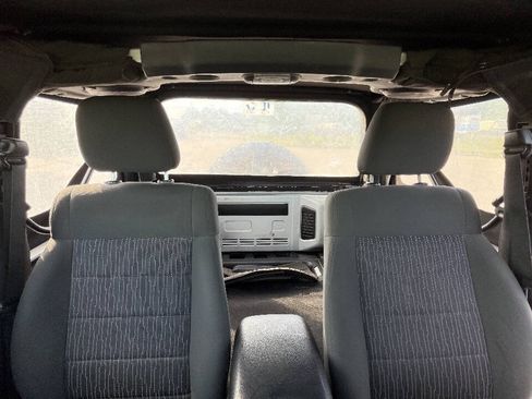 Used 2012 Jeep Wrangler Sport AWD/4WD image 27