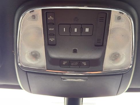 Used 2015 Jeep Grand Cherokee Altitude image 20