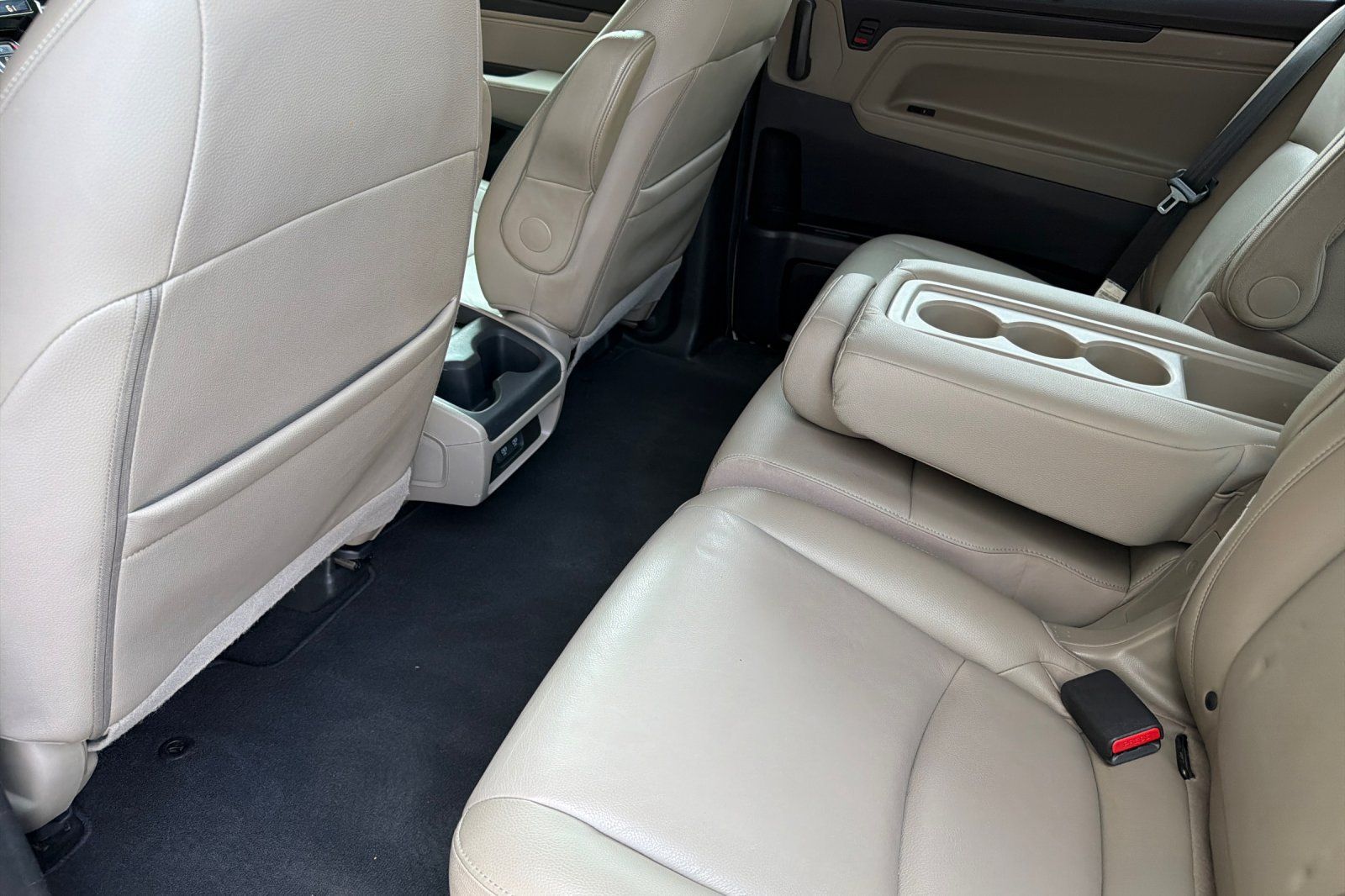 Used 2018 Honda Odyssey EX-L image 11