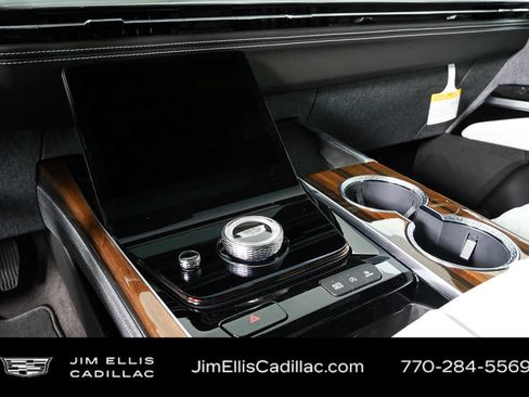 New 2026 Cadillac Escalade Platinum Sport w/ LPO, ONYX Package AWD/4WD image 18