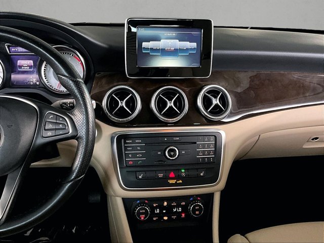 Used 2016 Mercedes-Benz CLA 250 image 8