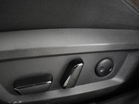 Certified 2023 Nissan Rogue SV image 12