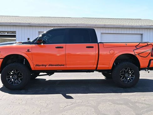 Used 2022 RAM 2500 Limited AWD/4WD image 7