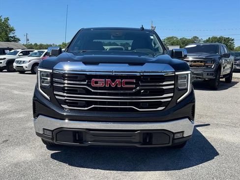 Used 2025 GMC Sierra 1500 SLT AWD/4WD image 8