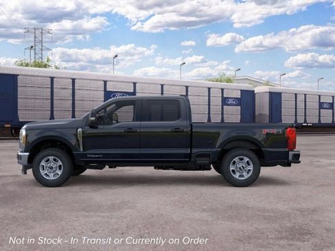 New 2026 Ford F250 XLT w/ FX4 Off-Road Package AWD/4WD image 3