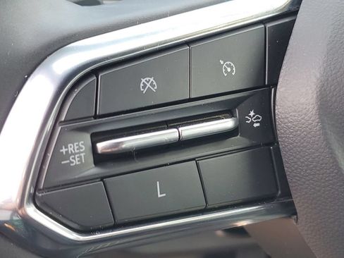 Used 2025 Chevrolet Traverse LT w/ Driver Confidence Package AWD/4WD image 10
