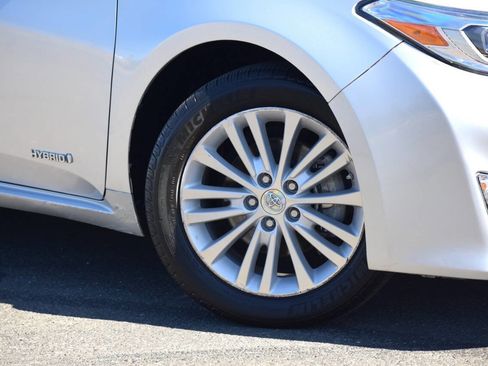 Used 2014 Toyota Avalon Limited w/ Technology Package FWD image 14