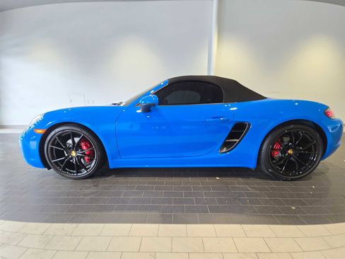Used 2025 Porsche 718 Boxster S RWD image 2
