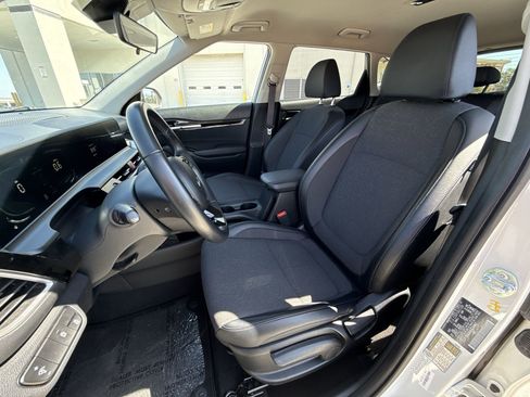 Used 2025 Kia Seltos S image 13