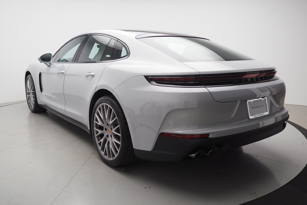 New 2026 Porsche Panamera RWD image 7
