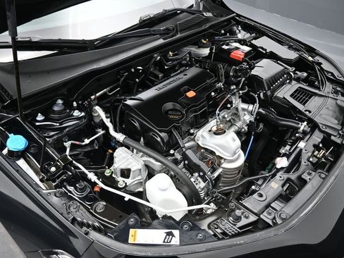 Used 2024 Honda Civic Sport image 46