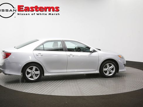 Used 2014 Toyota Camry SE FWD image 43