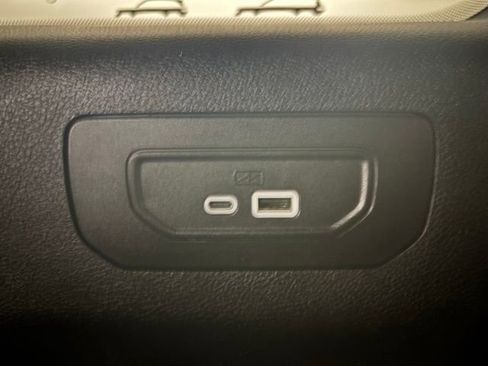 Used 2024 Jeep Grand Cherokee L Altitude image 13