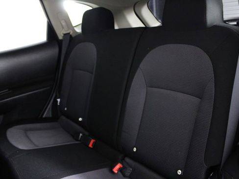 Used 2013 Nissan Rogue SV image 19