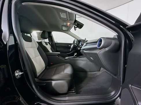 Used 2025 Chevrolet Trax LS FWD image 29