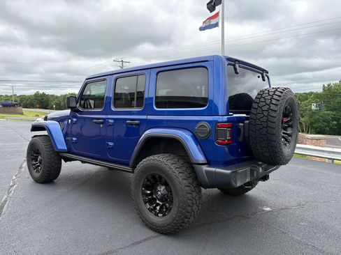 Used 2019 Jeep Wrangler Unlimited Sahara w/ Quick Order Package 24M Moab AWD/4WD image 3