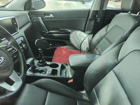 Used 2020 Kia Sportage EX image 4