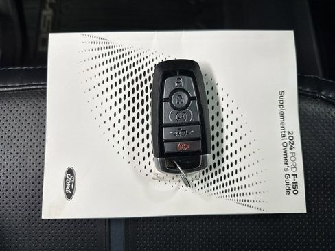 Used 2024 Ford F150 Platinum w/ FX4 Off-Road Package image 41