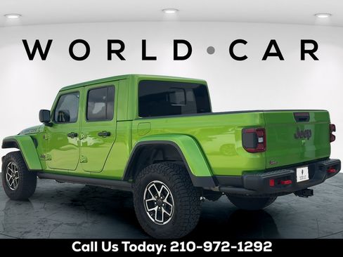 Used 2025 Jeep Gladiator Rubicon w/ Steel Bumper Group AWD/4WD image 10