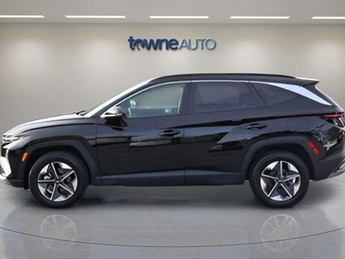 Used 2025 Hyundai Tucson SEL AWD/4WD image 4