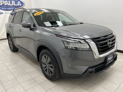 Used 2022 Nissan Pathfinder SV