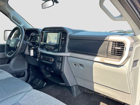 Used 2023 Ford F150 XLT RWD image 26