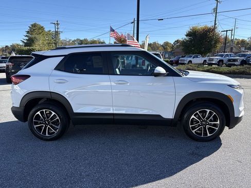 New 2026 Chevrolet TrailBlazer LT w/ Driver Confidence Package image 9