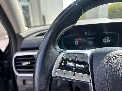 Certified 2024 Kia Telluride S w/ S Sunroof Package AWD/4WD image 18