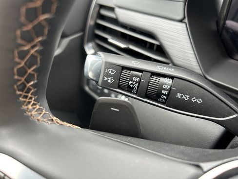 New 2026 GMC Acadia AT4 image 54