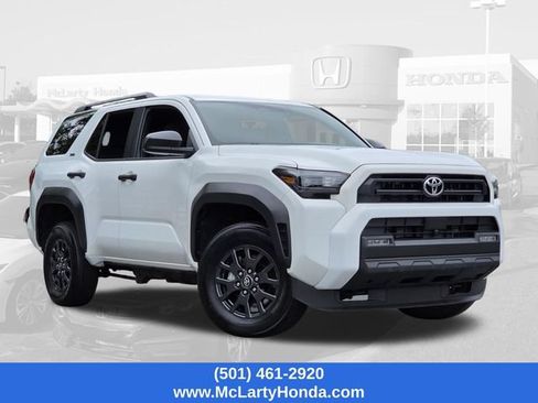 Used 2025 Toyota 4Runner SR5 AWD/4WD image 22