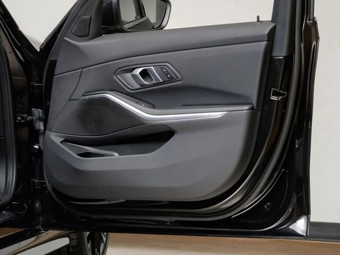 Used 2025 BMW 330i Sedan RWD image 43