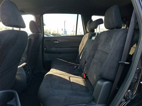 Used 2022 Honda Pilot Sport image 10