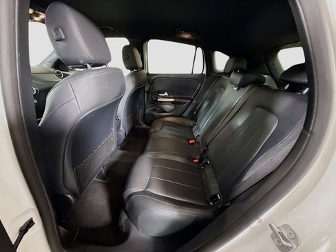 Used 2025 Mercedes-Benz GLA 250 image 25