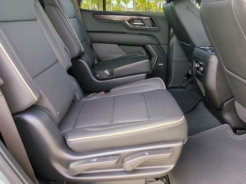 New 2026 GMC Yukon Elevation image 28