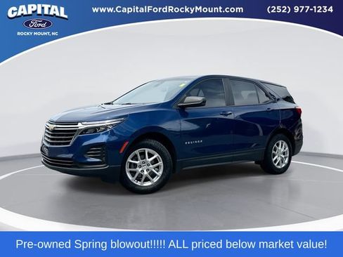 Used 2022 Chevrolet Equinox LS AWD/4WD image 1