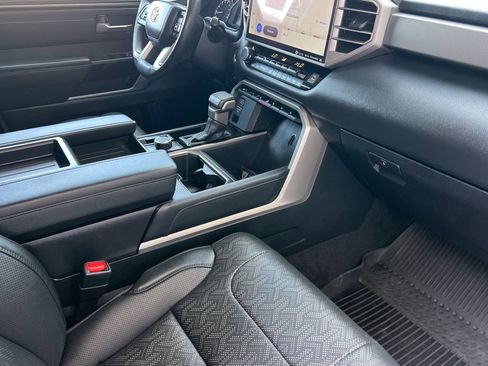 Used 2023 Toyota Tundra Limited AWD/4WD image 19