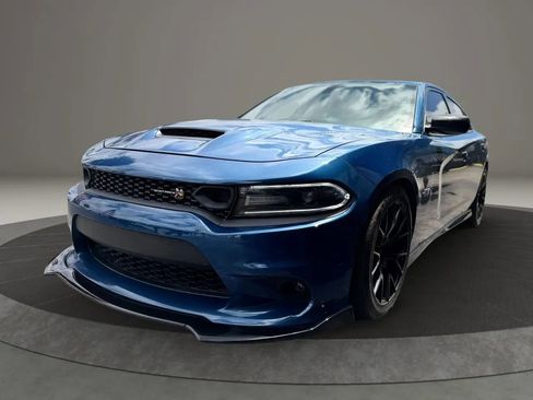 Used 2020 Dodge Charger Scat Pack w/ Plus Group RWD image 7