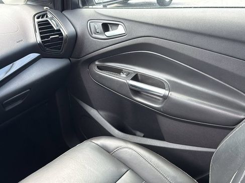 Used 2017 Ford Escape Titanium w/ Equipment Group 301A FWD image 31