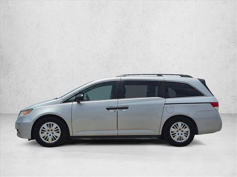 Used 2014 Honda Odyssey LX image 9