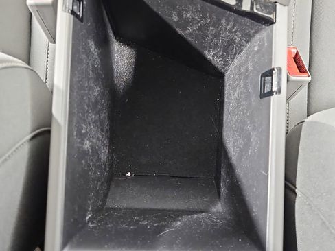 Certified 2024 Hyundai Elantra SEL w/ Convenience Package FWD image 28