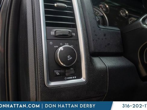 Used 2015 RAM 1500 Limited AWD/4WD image 17