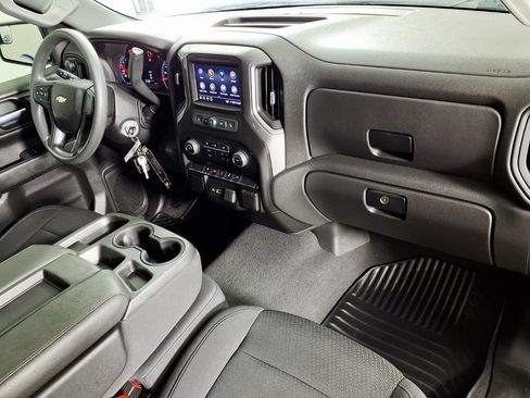 Used 2021 Chevrolet Silverado 1500 Custom AWD/4WD image 14