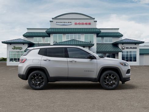 New 2026 Jeep Compass Latitude w/ Quick Order Package 29K AWD/4WD image 26