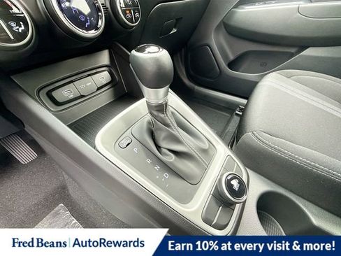 New 2025 Hyundai Venue SEL image 17