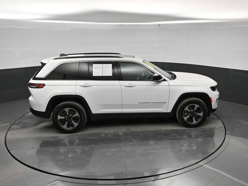 Used 2024 Jeep Grand Cherokee Limited 4xe AWD/4WD image 31