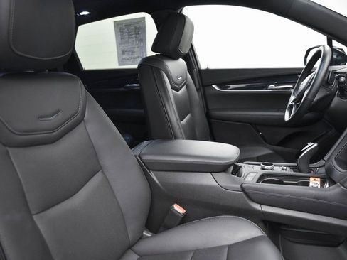 Certified 2025 Cadillac XT5 Premium Luxury image 14