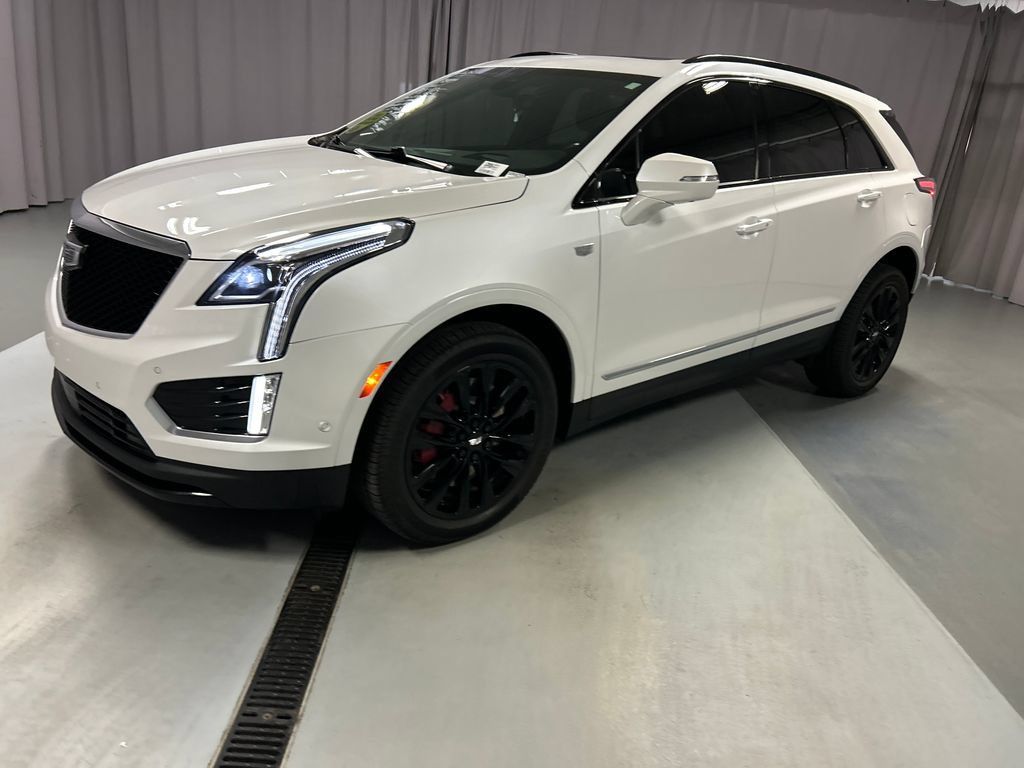 Used 2022 Cadillac XT5 Sportv w/ Platinum Package AWD/4WD image 3